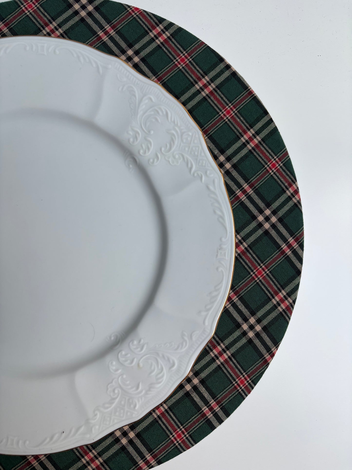 Funda bajo plato tartán