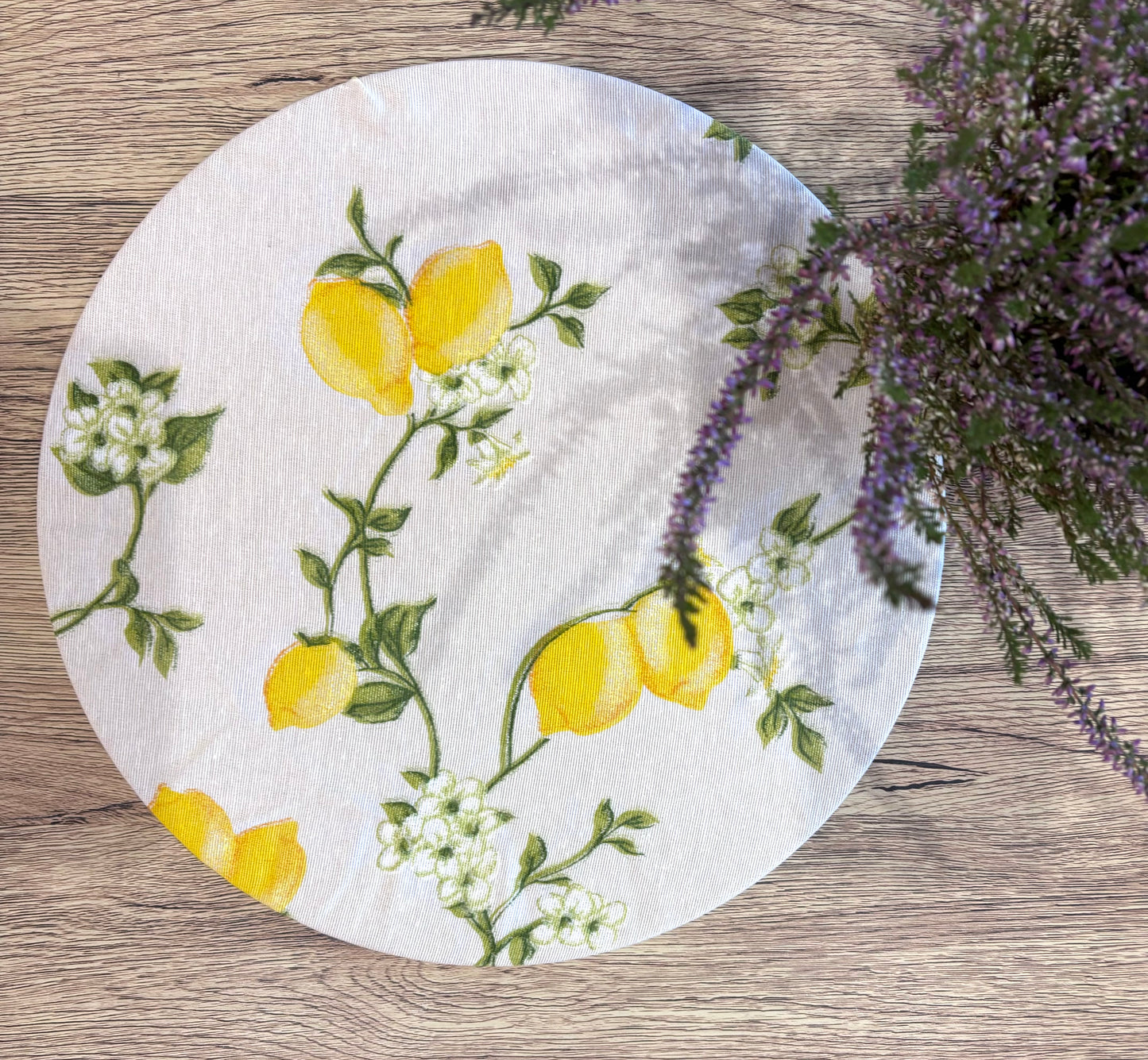 Funda bajo plato limones