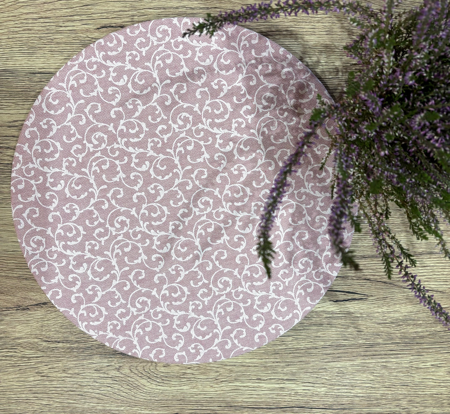 Funda bajo plato rosa y blanco resinada