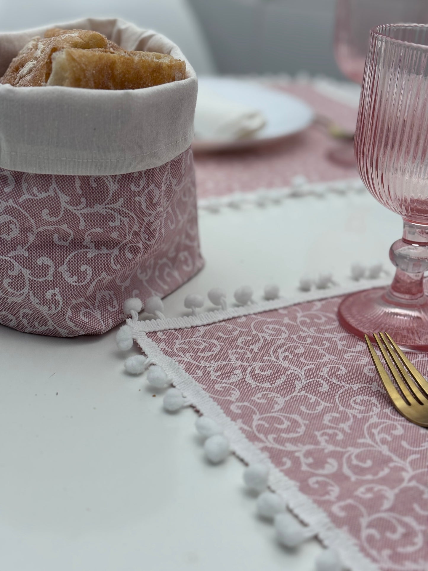 Panera rosa y blanco resinada