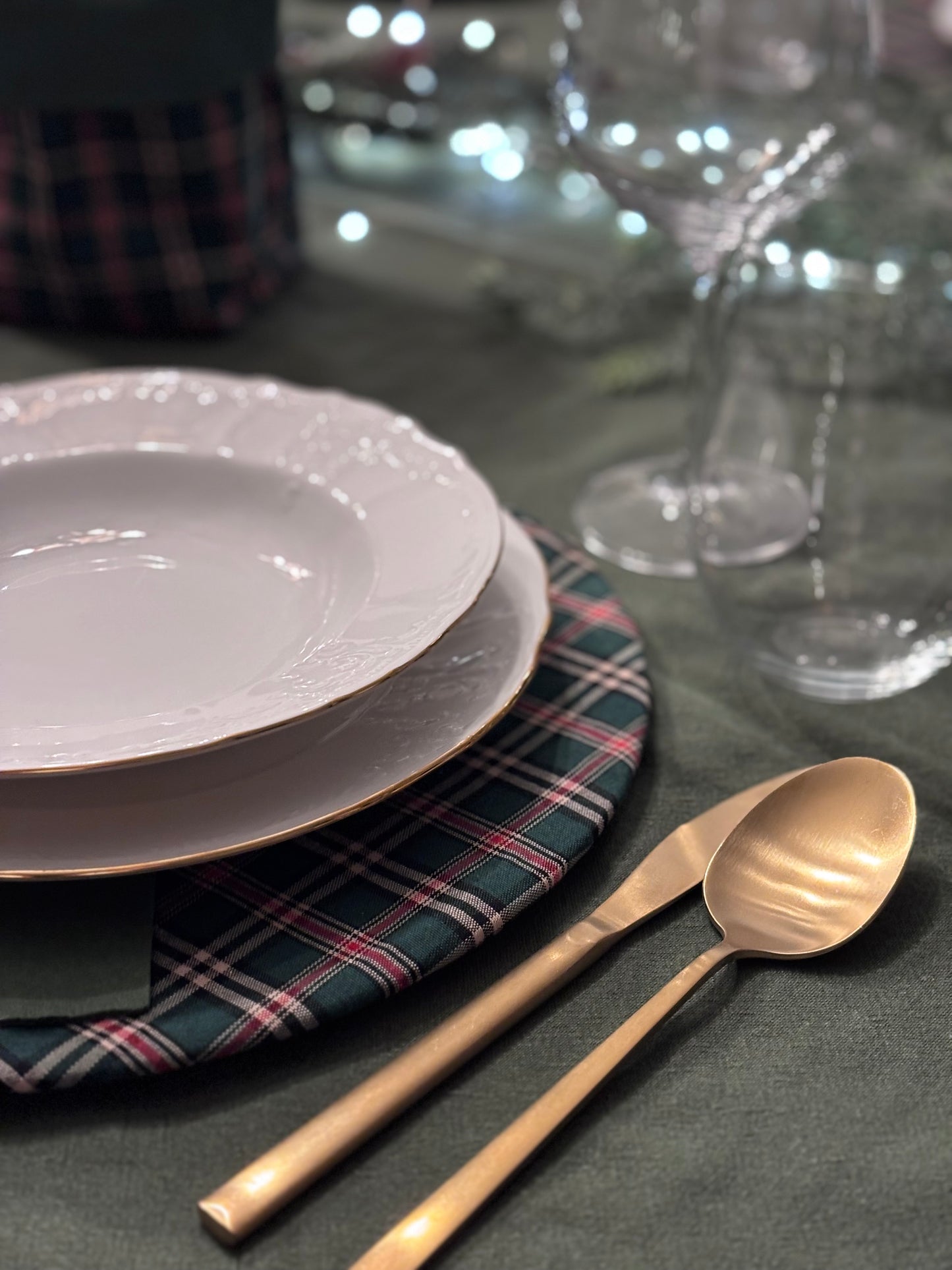 Funda bajo plato tartán