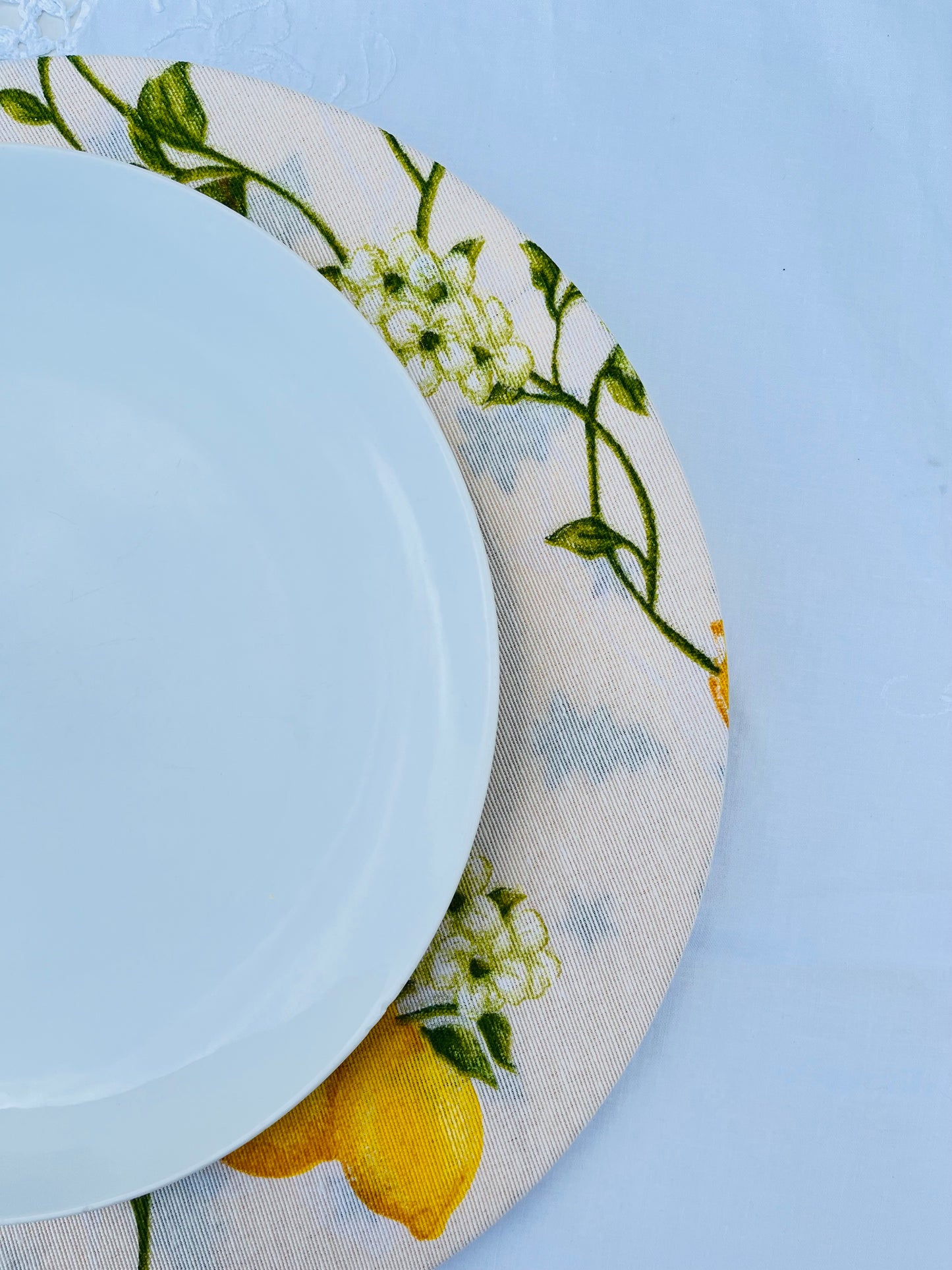 Funda bajo plato limones