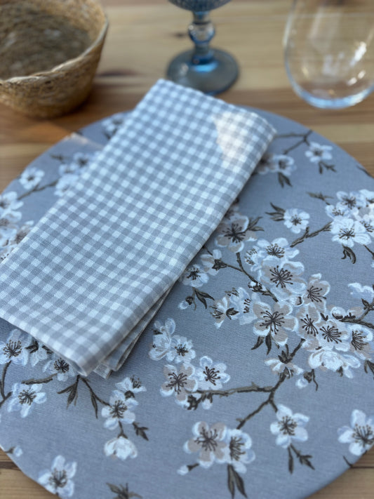 Servilleta estampado vichy gris y blanca